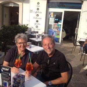 Regina und Gerd Weinand bei einem Gläschen Regina und Gerd Weinand bei einem Gläschen