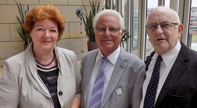 Landesvorsitzende des BRH Hans Burggraf mit der Landesvorsitzenden der DBB-NRW-Seniorenvertretung Mathia Arent-Krüger und dem ehemaligen Landtagsabgeordneten Jürgen Jentsch