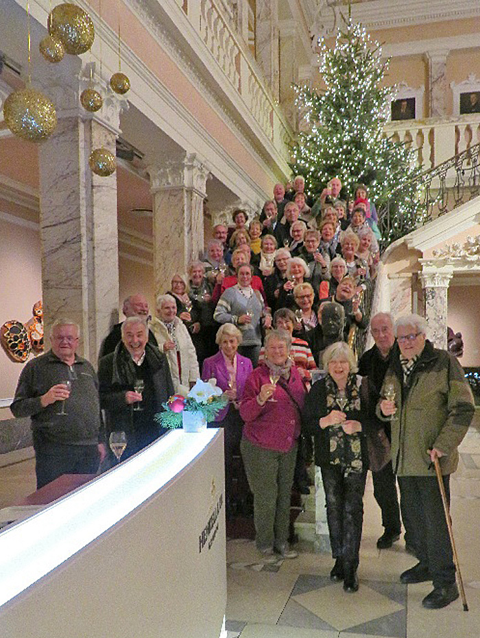 Die Reisegruppe 'Wiesbaden' - Weihnachtsfahrt - Foto: Volker Lohmeyer Die Reisegruppe 'Wiesbaden' - Weihnachtsfahrt - Foto: Volker Lohmeyer