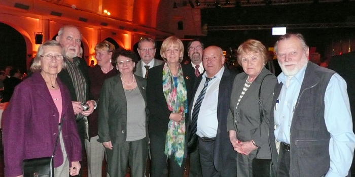 Auch wenn der Eindruck täuscht: Auch im geselligen Rahmen am Abend wurden der Ministerpräsidentin immer wieder mündlich und schriftlich Ungerechtigkeiten vorgehalten.